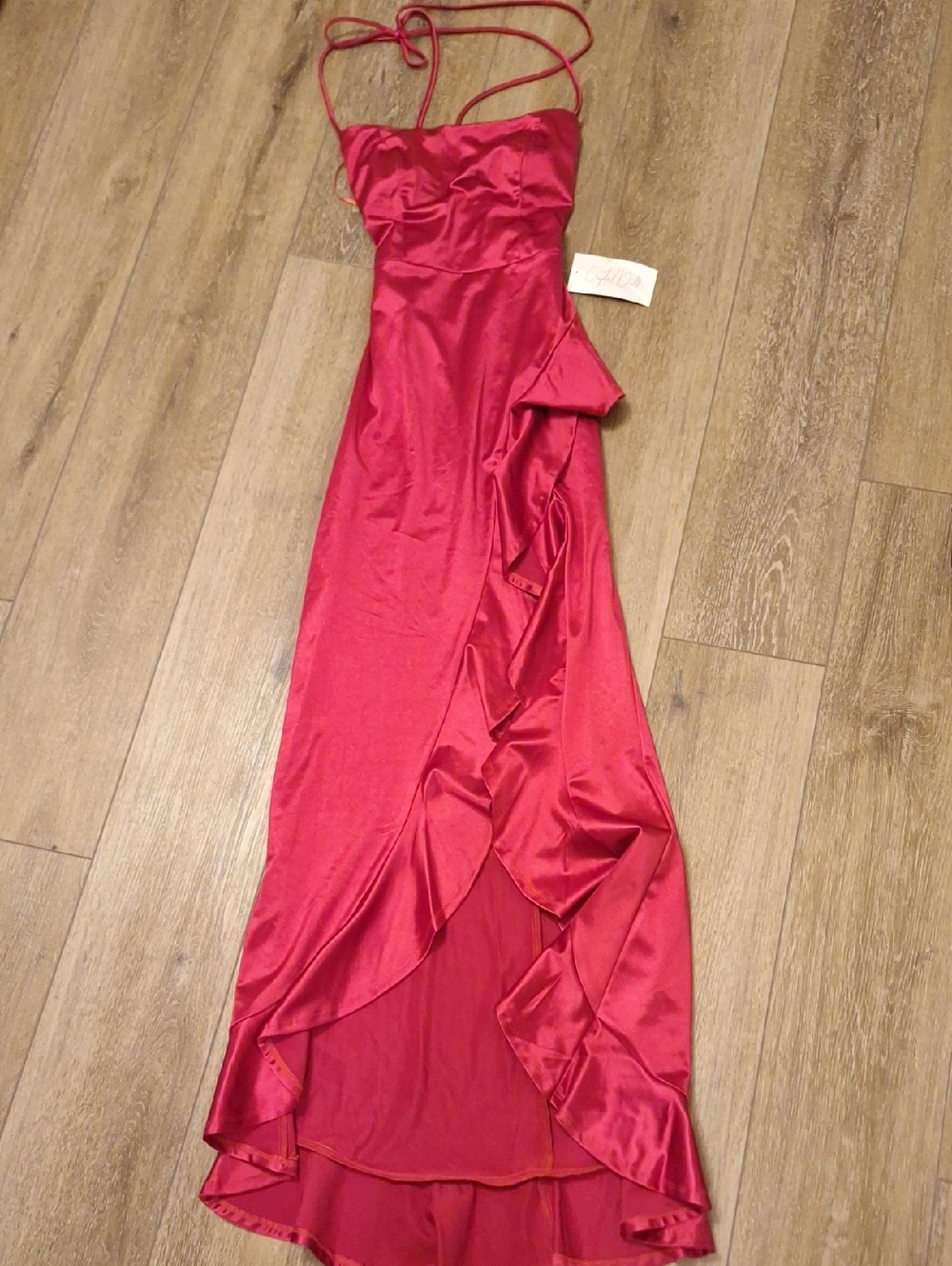 Red dress 7 new with light thread pull